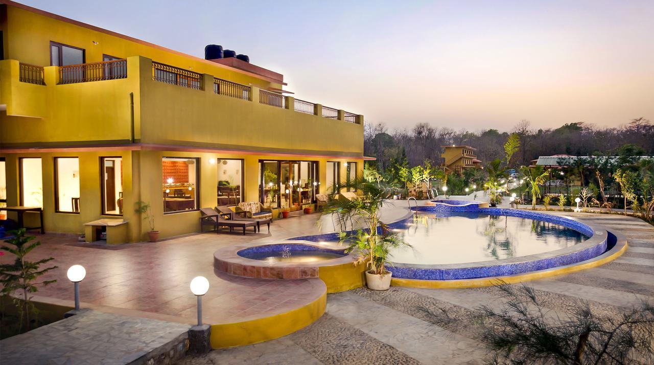 Aura Corbett Resort Corbett National Park Bagian luar foto