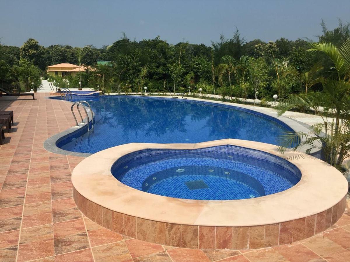 Aura Corbett Resort Corbett National Park Bagian luar foto