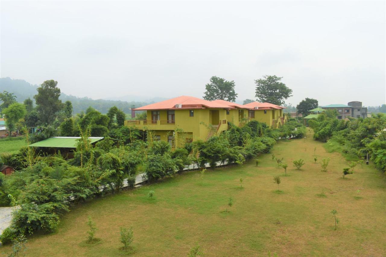 Aura Corbett Resort Corbett National Park Bagian luar foto