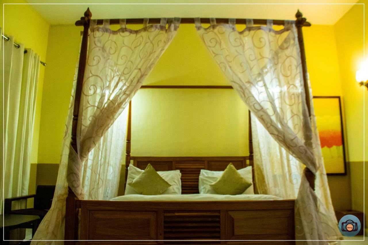 Aura Corbett Resort Corbett National Park Bagian luar foto